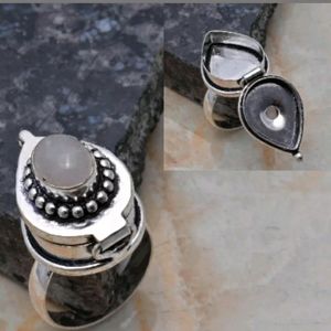 New Rainbow Moonstone 925 Silver Poison Ring.